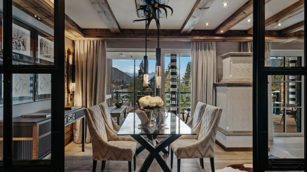 Signature Suite