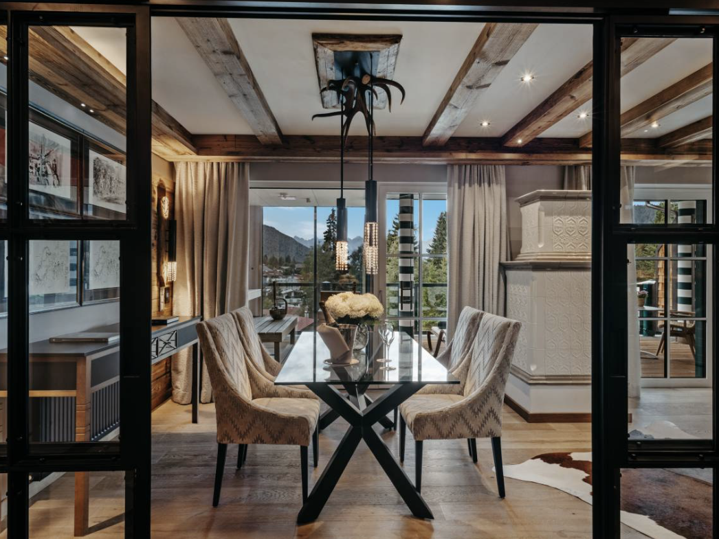 Signature Suite